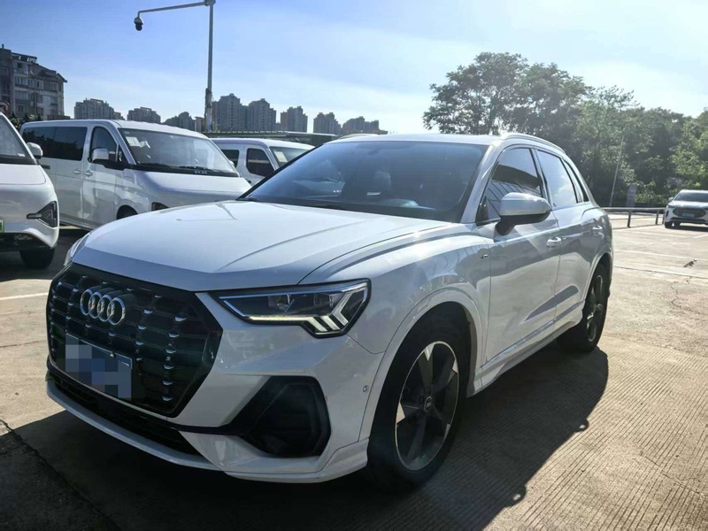 2022 Audi Q3 35 TFSI Fashion Sport (Shíshàng Yùndòng Xíng)