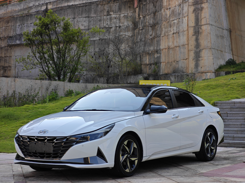 2022 Hyundai Elantra 1.5L CVT LUX Noble Edition (Zūnguì Bǎn)