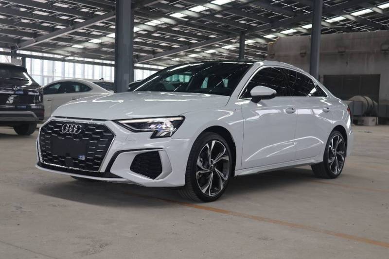 2022 Audi A3 A3L Limousine 35 TFSI Luxury Sport (Háohuá Yùndòng Xíng)