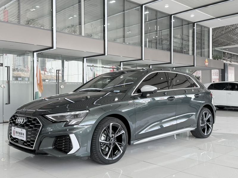 2022 Audi A3 Sportback 35 TFSI Fashion Sport (Shíshàng Yùndòng Xíng)