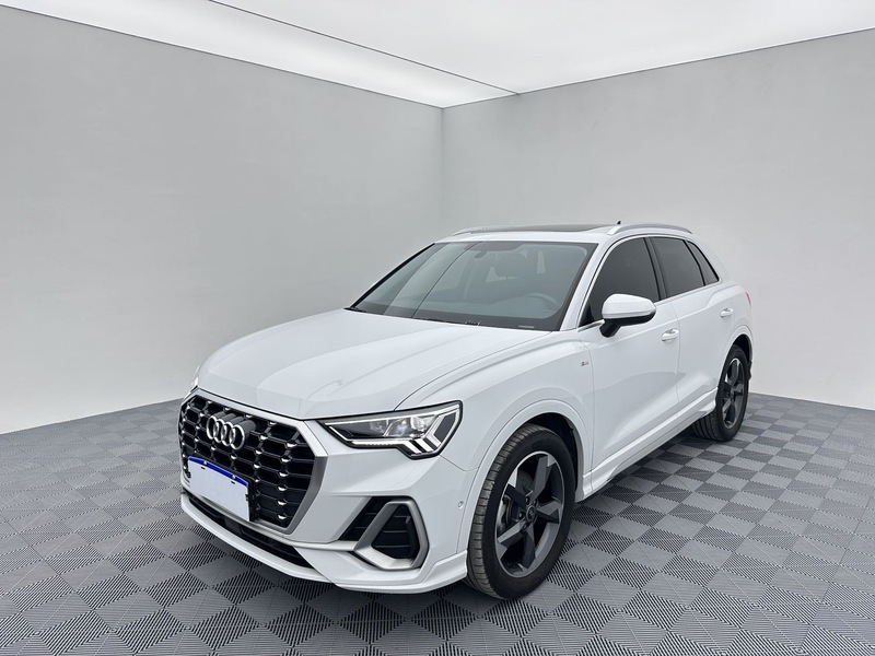 2022 Audi Q3 35 TFSI Fashion Sport (Shíshàng Yùndòng Xíng)