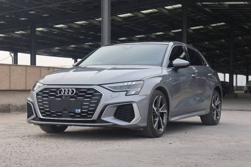 2023 Audi Restyling A3 Sportback 35 TFSI Fashion Sport (Shíshàng Yùndòng Xíng)