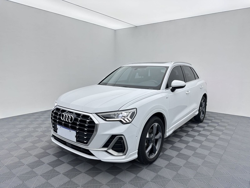 2022 Audi Q3 35 TFSI Fashion Sport (Shíshàng Dònggǎn Xíng)