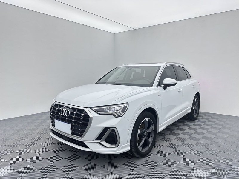 2023 Audi Q3 35 TFSI 1.4T Fashion Dynamic (Shíshàng Dònggǎn Xíng) (1.4T)