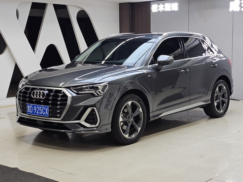 2022 Audi Q3 35 TFSI Fashion Elegant (Shíshàng Zhìyǎ Xíng)