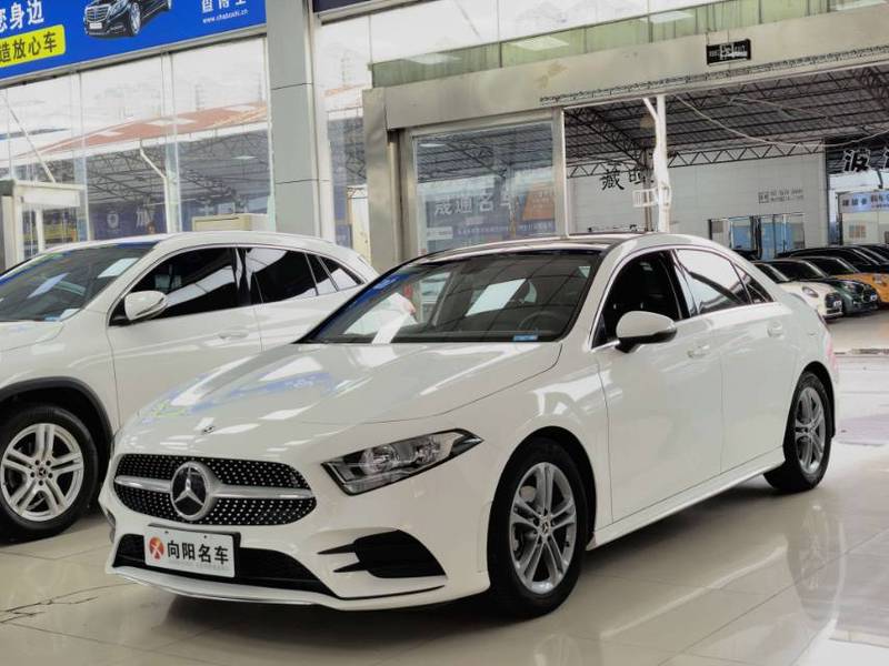2022 Mercedes-Benz A-Class A 180 L Sport Sedan (Yùndòng Jiàochē)