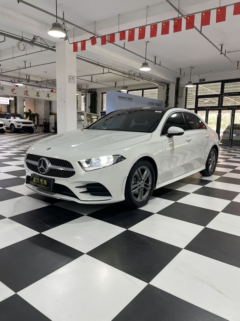 2022 Mercedes-Benz Restyling A-Class A 180 L Sport Sedan (Yùndòng Jiàochē)