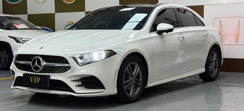 2022 Mercedes-Benz A-Class A 180 L Sport Sedan (Yùndòng Jiàochē)