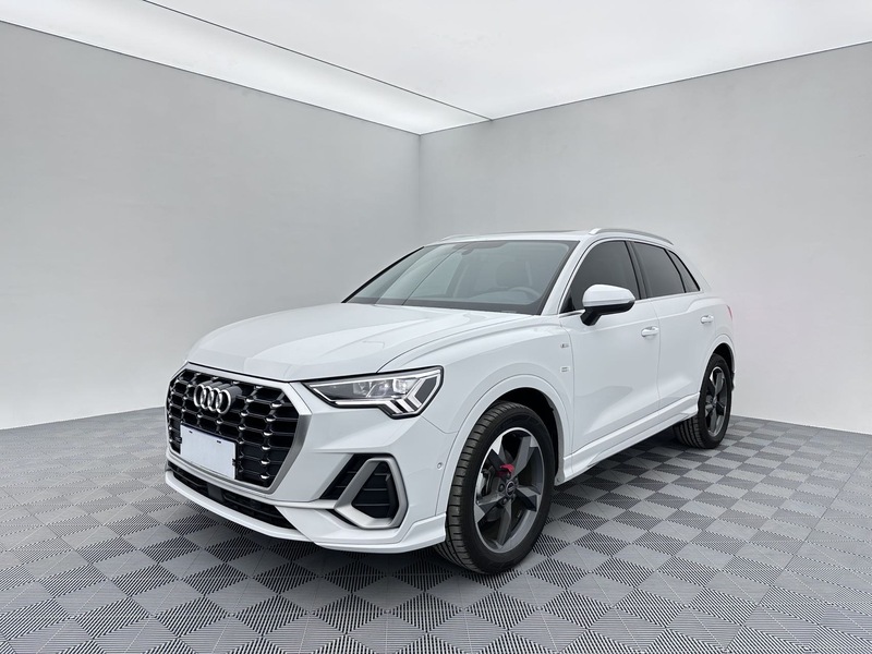 2022 Audi Q3 35 TFSI Fashion Sport (Shíshàng Dònggǎn Xíng)