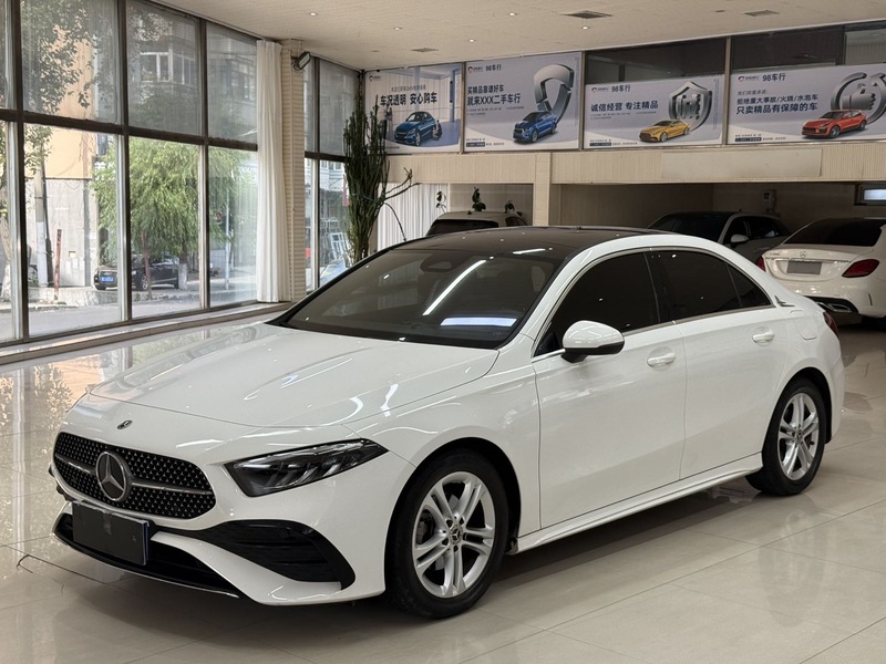 2023 Mercedes-Benz A-Class 180