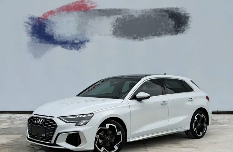 2023 Audi A3 Sportback 35 TFSI Luxury Sport (Háohuá Yùndòng Xíng)
