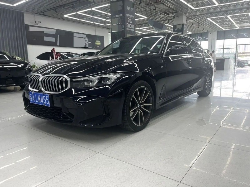 2023 BMW 3 Series 320Li M Sport Package (M Yùndòng Tàozhuāng)