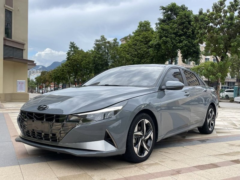 2022 Hyundai Elantra 240TGDi DCT LUX Prestige Edition (Zūnguì Bǎn)