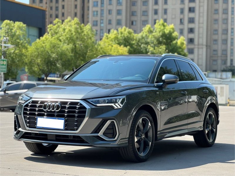 2022 Audi Q3 35 TFSI Fashion Sport (Shíshàng Yùndòng Xíng)