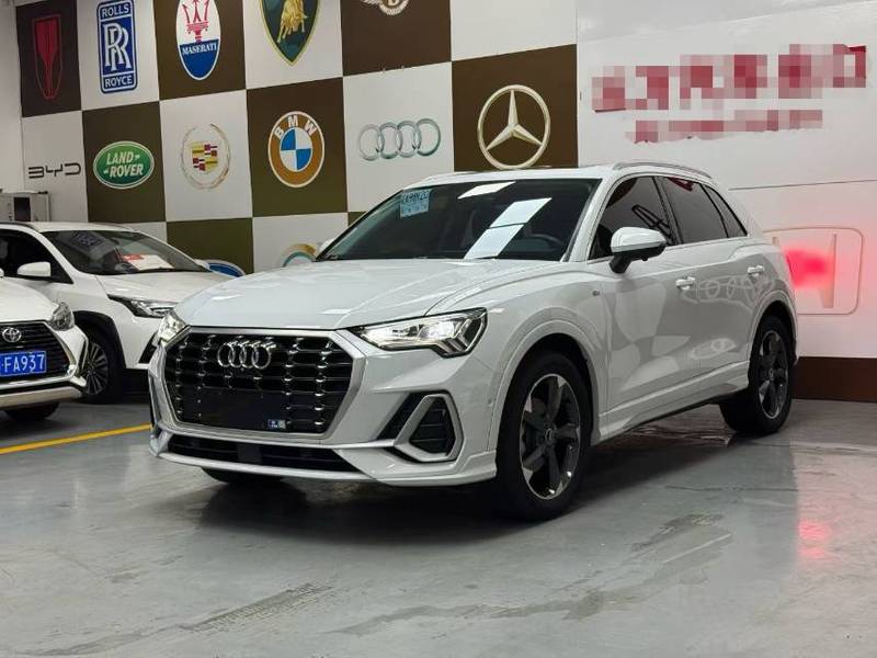 2022 Audi Q3 35 TFSI Fashion Sport (Shíshàng Yùndòng Xíng)