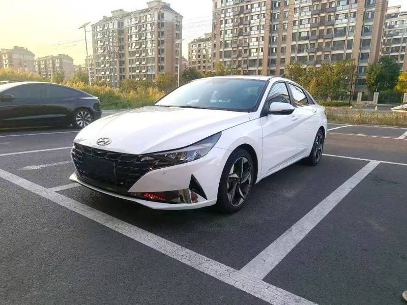 2022 Hyundai Elantra 1.5L CVT LUX Premium (Zūnguì Bǎn)