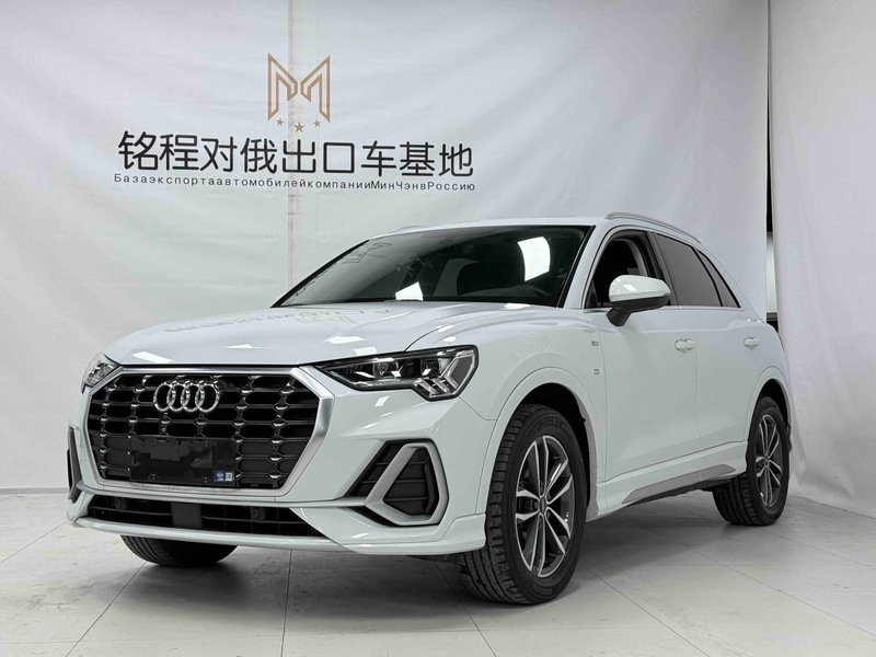 2022 Audi Q3 35 TFSI Fashion Sport (Shíshàng Yùndòng Xíng)
