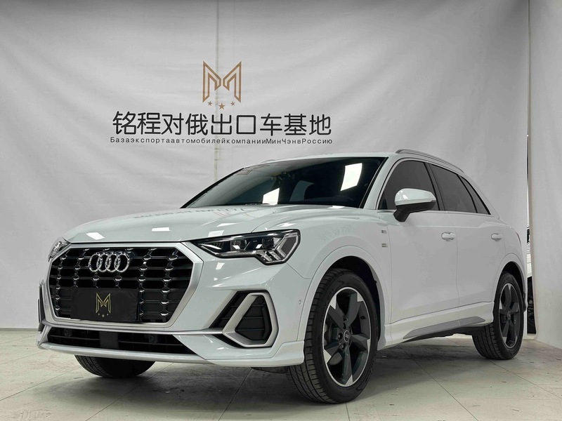 2022 Audi Q3 35 TFSI Fashion Sport (Shíshàng Yùndòng Xíng)