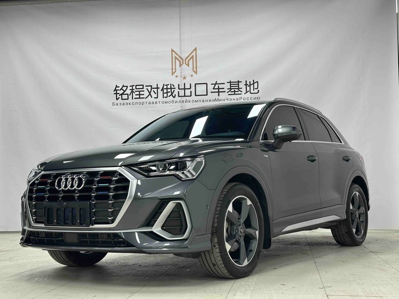 2022 Audi Q3 35 TFSI Fashion Sport (Shíshàng Yùndòng Xíng)