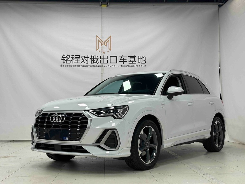 2022 Audi Q3 35 TFSI Fashion Sport (Shíshàng Yùndòng Xíng)