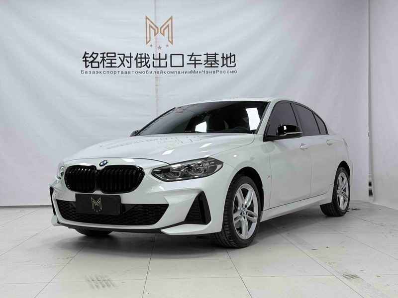 2021 BMW 1 Series 120i M Sport Night Edition (M Yùndòng Yàoyè Bǎn)