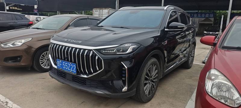 2023 Jetour X70 PLUS 1.5T DCT 7 Brave 7-Seat (Yǒngzhě PLUS 7 Zuò)